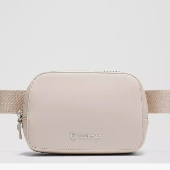 Lululemon Everywhere Belt Bag*leather Alternative* Cashew and Silver - Picture 2 of 6